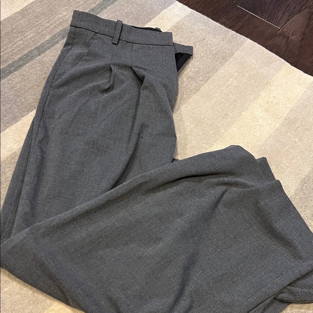 H&M Women's Gray Dress Pants